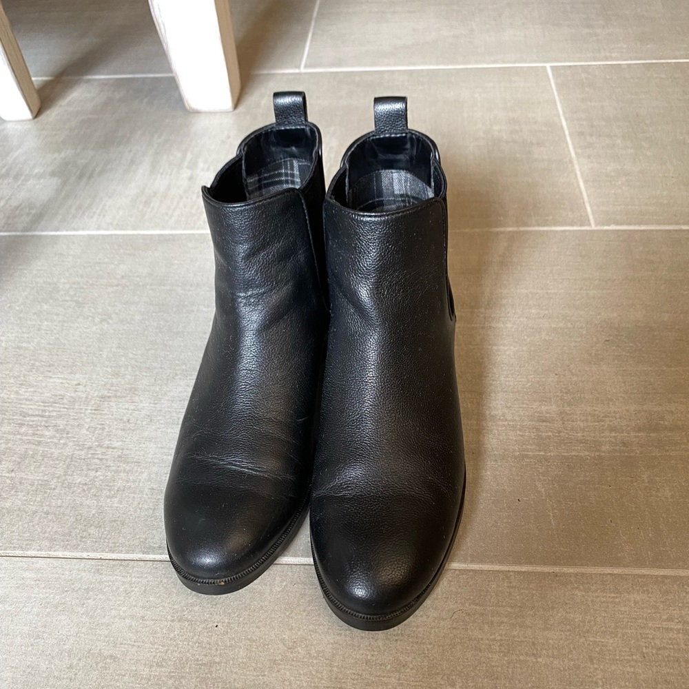 Cole Haan chelsea boots